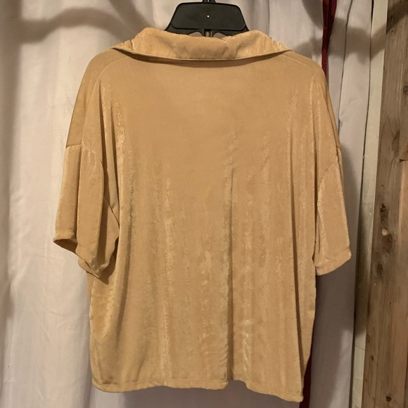 VIBE Tan Button up shirt - Picture 3 of 5